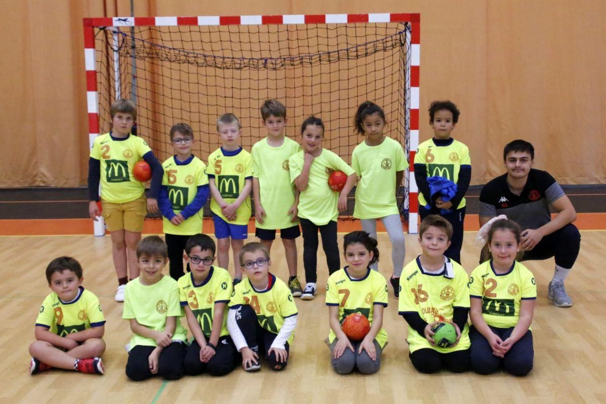 Équipe -9 handballCoachs :

Robin

 

Entraînement :

Mercredi: 16h15 - 17h30 Vals les Bains
